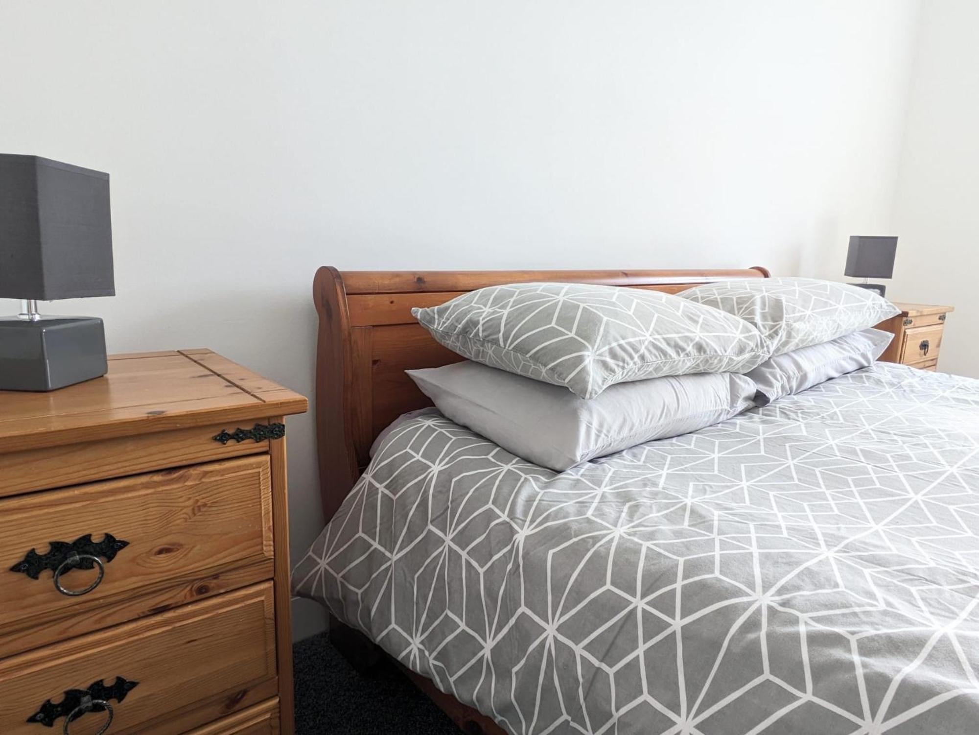 2 Bedroom Townhouse With Seaview On The Nc500 Wick 윅 외부 사진